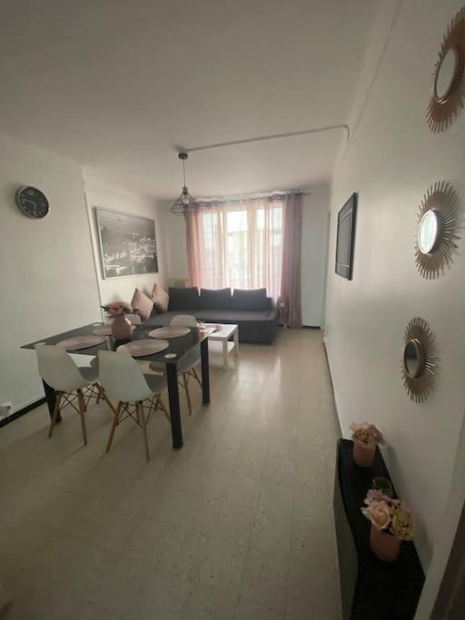 Appartement T4 A Deux Pas De La Gare St Charles Marseille Exterior photo