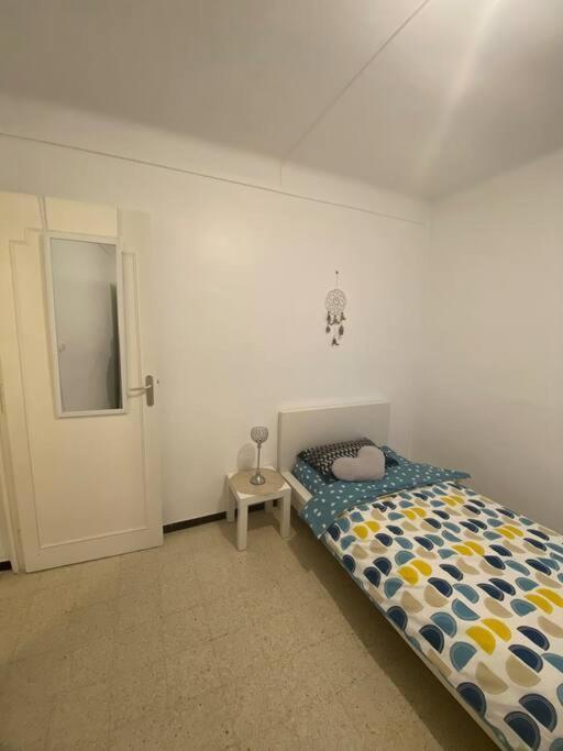 Appartement T4 A Deux Pas De La Gare St Charles Marseille Exterior photo