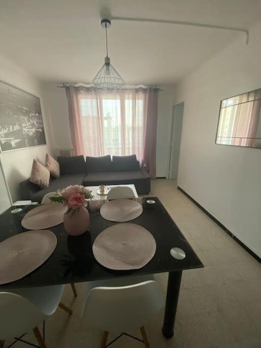 Appartement T4 A Deux Pas De La Gare St Charles Marseille Exterior photo